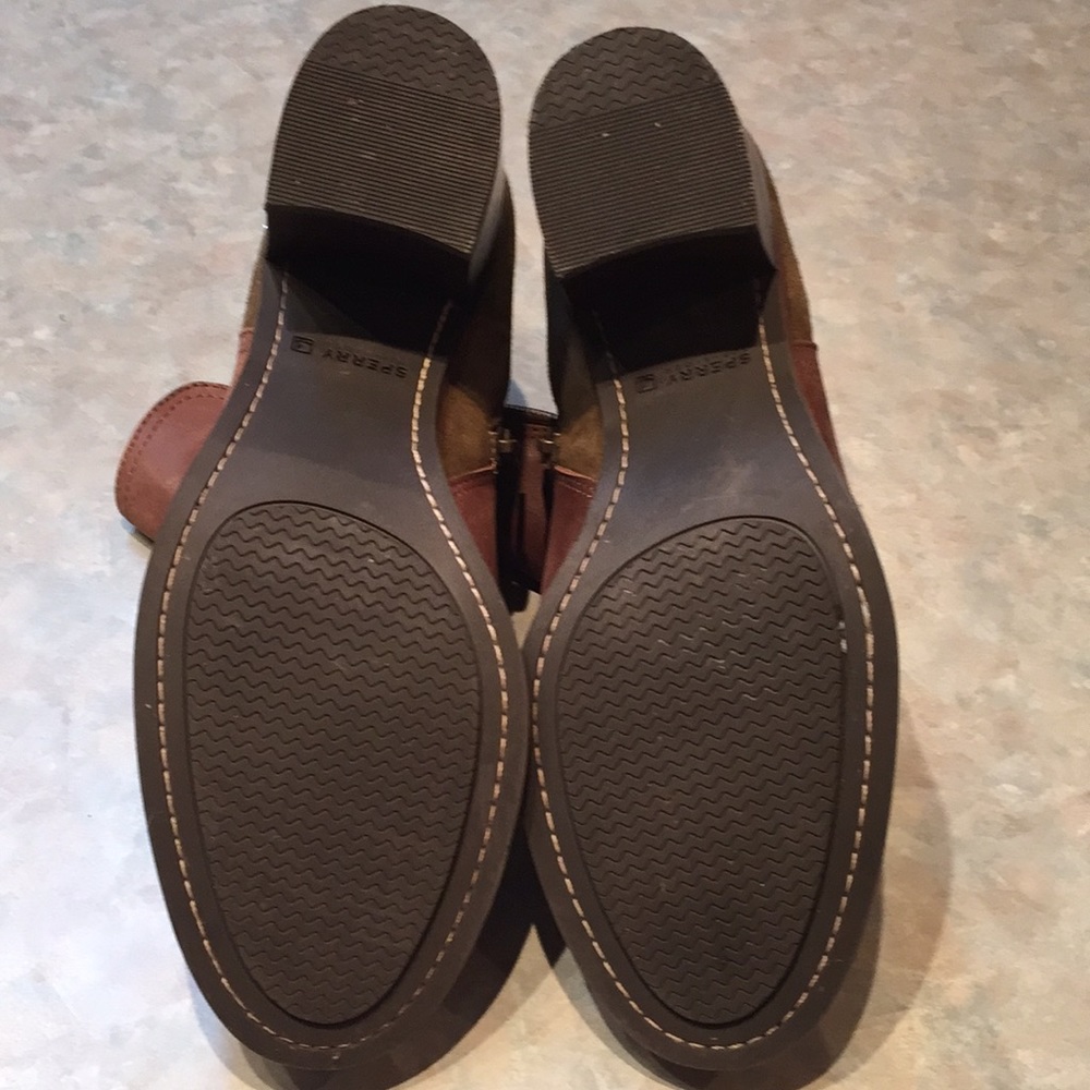 Sperry leather and suede ankle boots - Picture 5 of 10